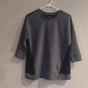 a.n.a women's medium geometric black gray 3/4 sleeves zip sides top